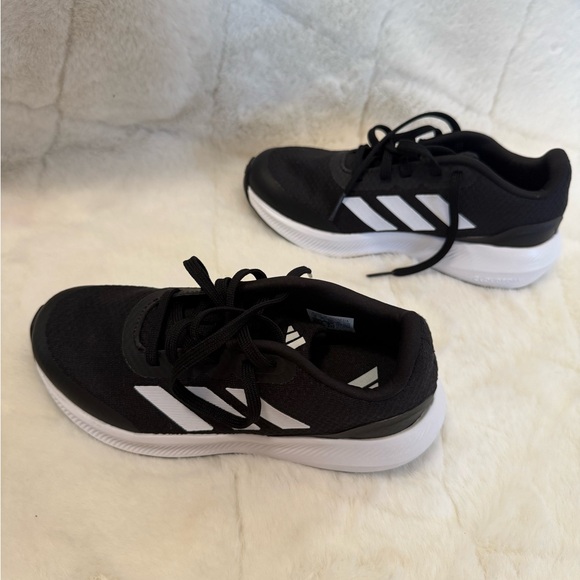 Adidas Black and White Sneakers Runfalcon Running Shoes - Picture 2 of 4